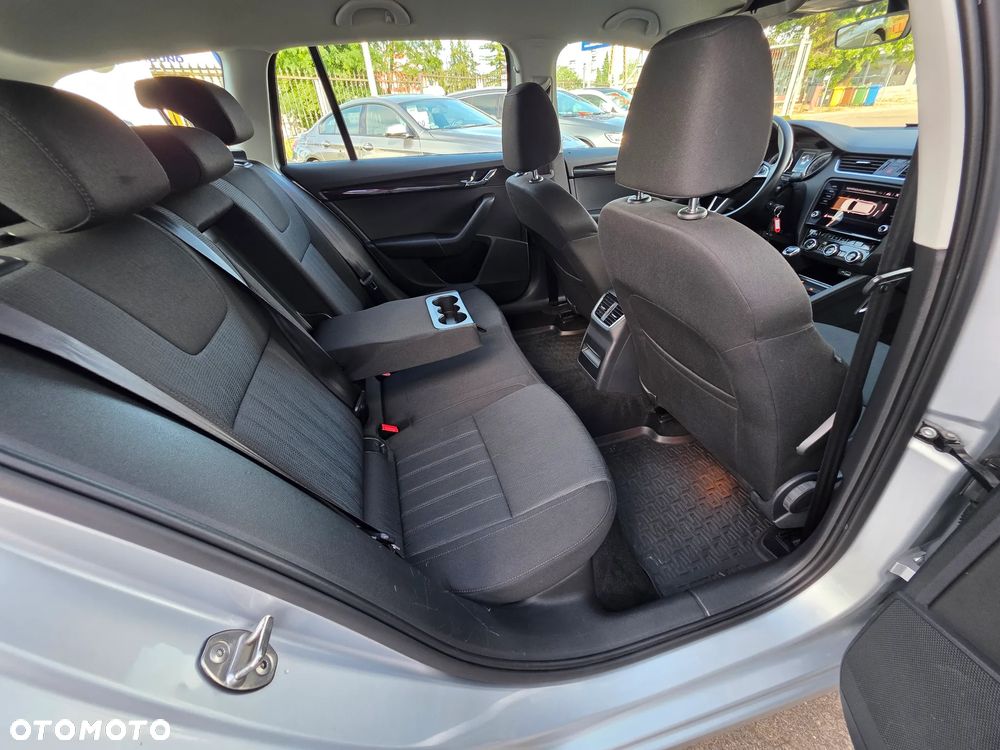 Skoda Octavia 1.5 TSI ACT Style - 24