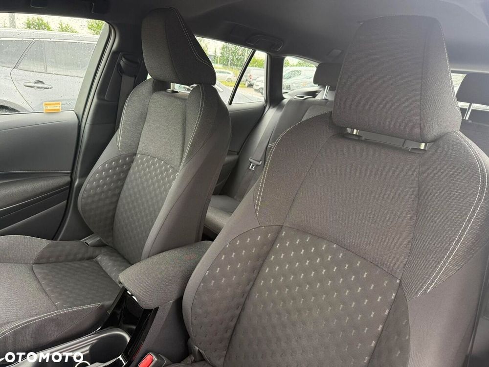 Toyota Corolla 2.0 Hybrid Comfort - 24