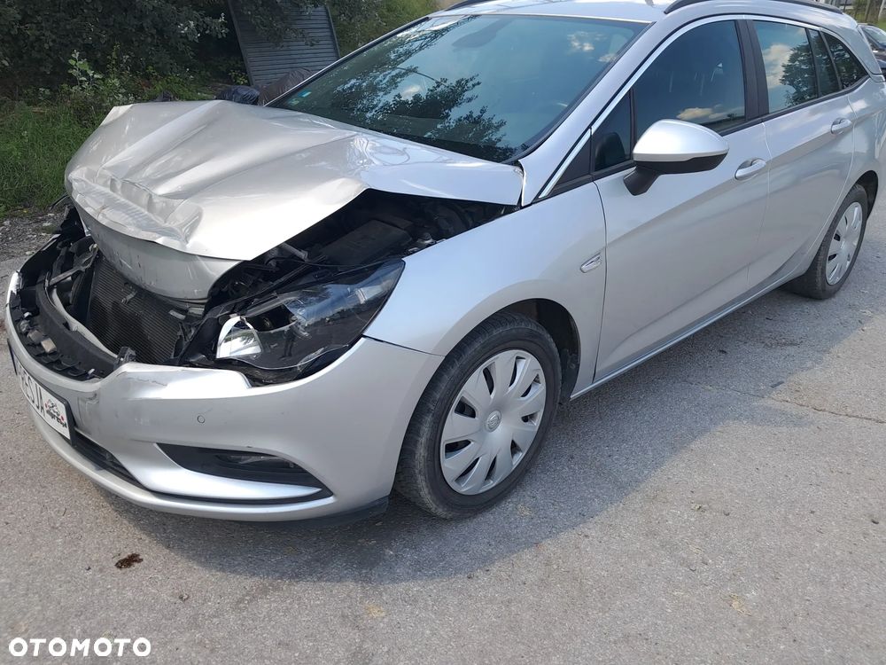 Opel Astra - 10