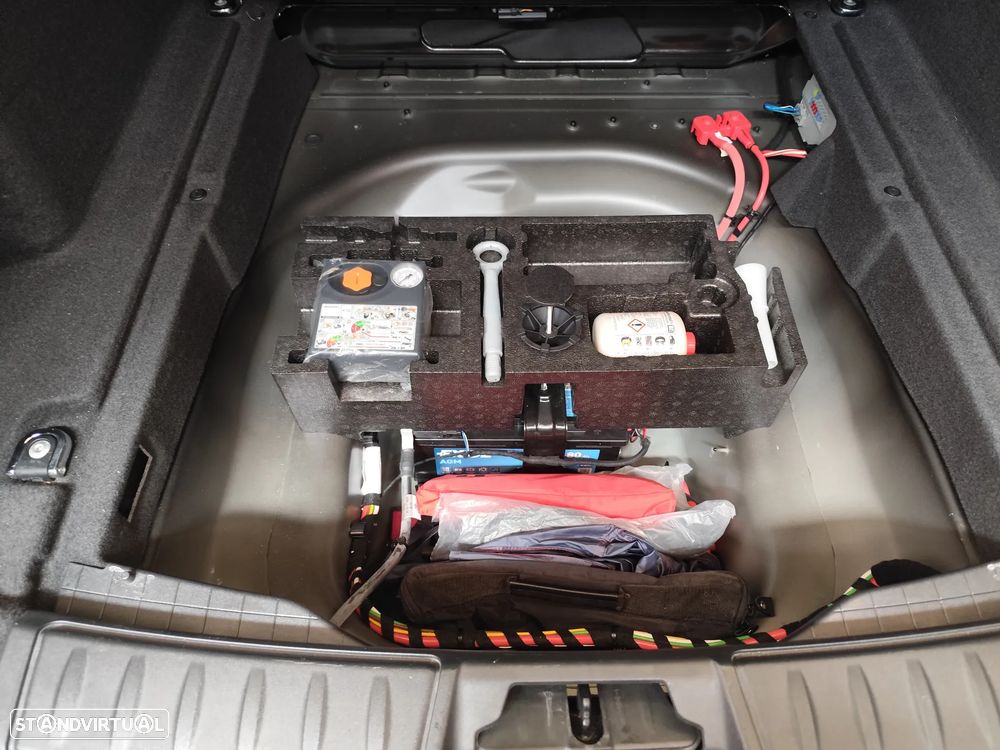 Jaguar F-Pace 2.0 i4D Pure - 18