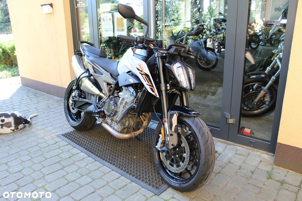 KTM Duke 790 - 4