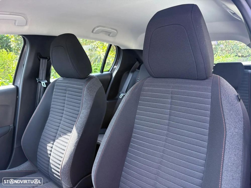 Peugeot 208 1.2 PureTech Active Pack - 31