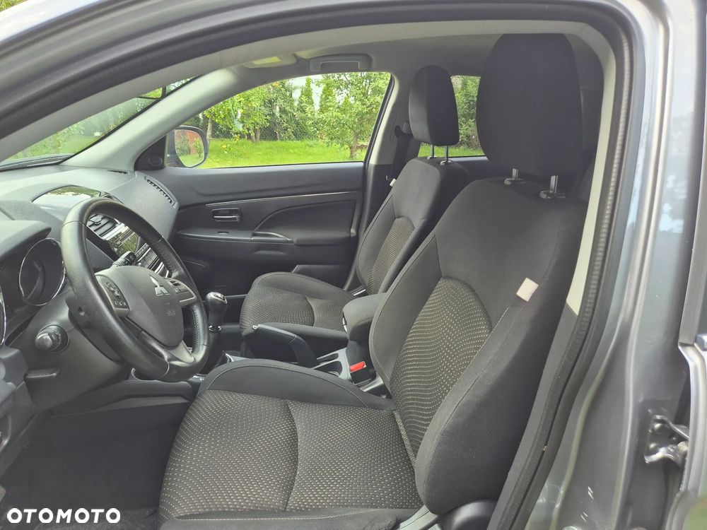 Mitsubishi ASX - 12