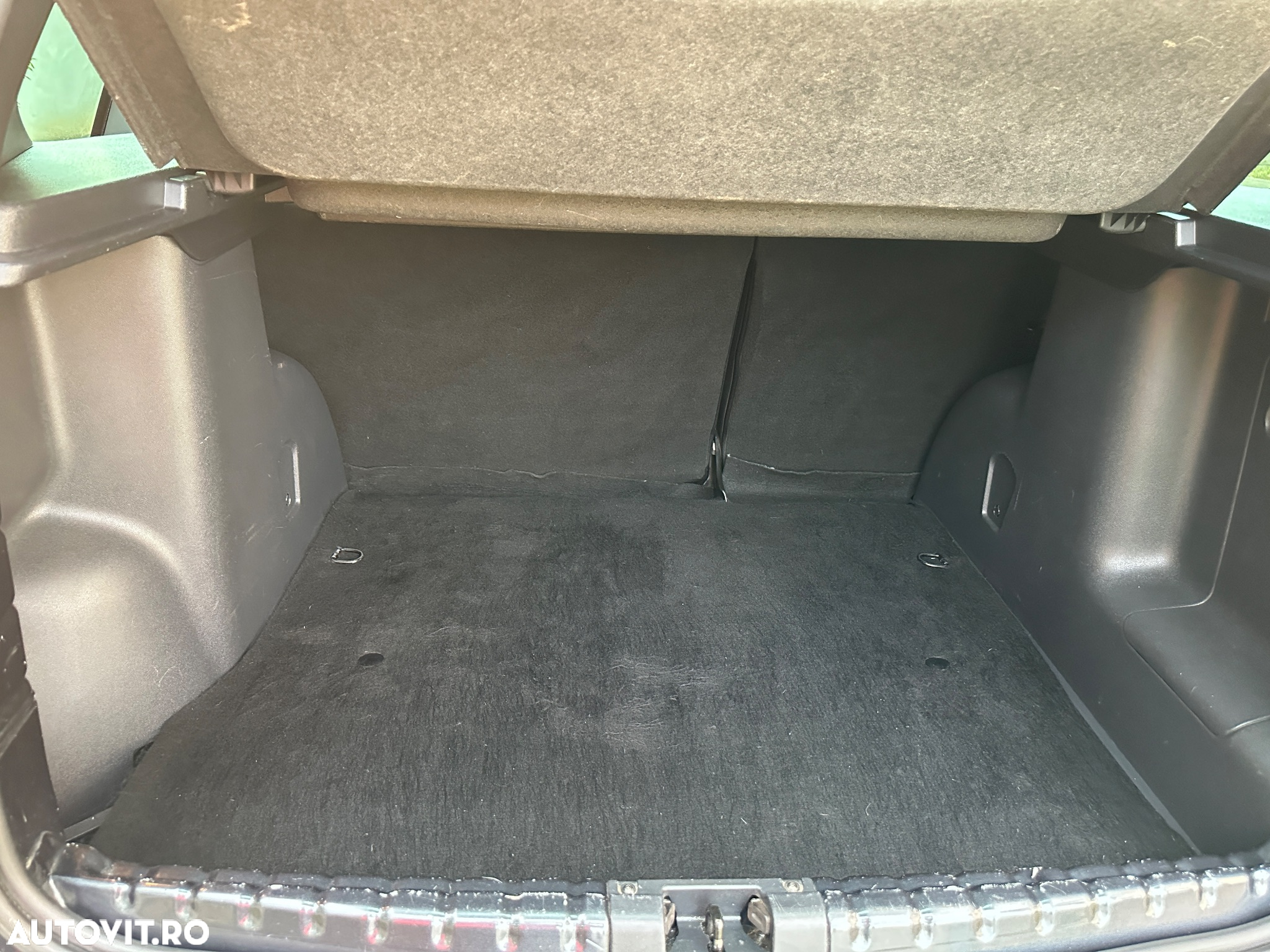 Dacia Duster dCi 110 FAP 4x2 Prestige - 34