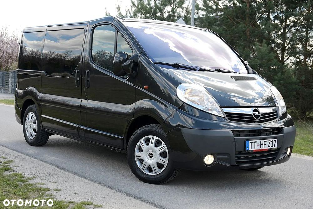 Opel Vivaro - 10