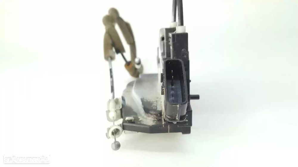 FECHADURA PORTA TRASEIRA DIREITA NISSAN X-TRAIL 2009 -82500JG000 - 2