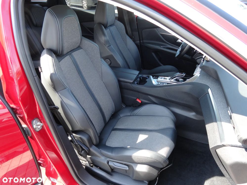 Peugeot 3008 BlueHDi 130 Stop & Start EAT8 Allure - 11