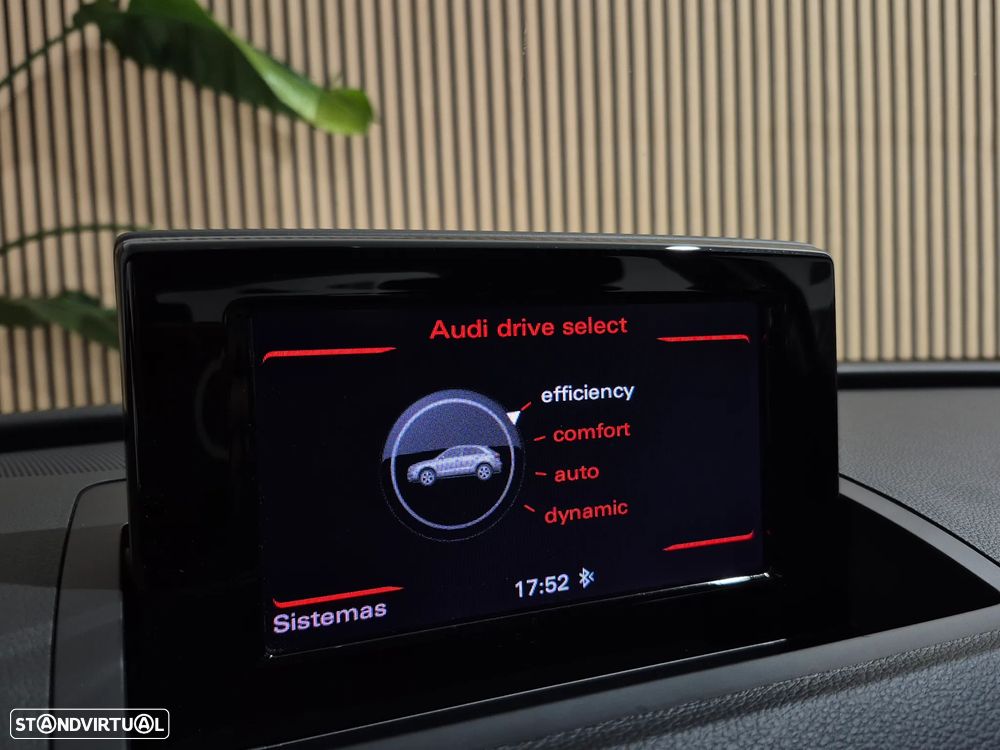 Audi Q3 2.0 TDI quattro Design - 16