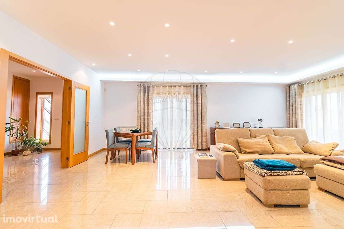 Moradia T3 para venda - Grande imagem: 2/50