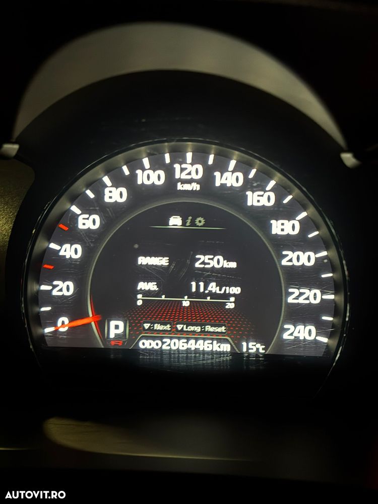 Kia Sorento 2.2 DSL BASE AT 4x2 - 9