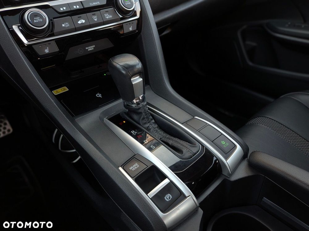 Honda Civic 1.5 T Executive CVT - 29