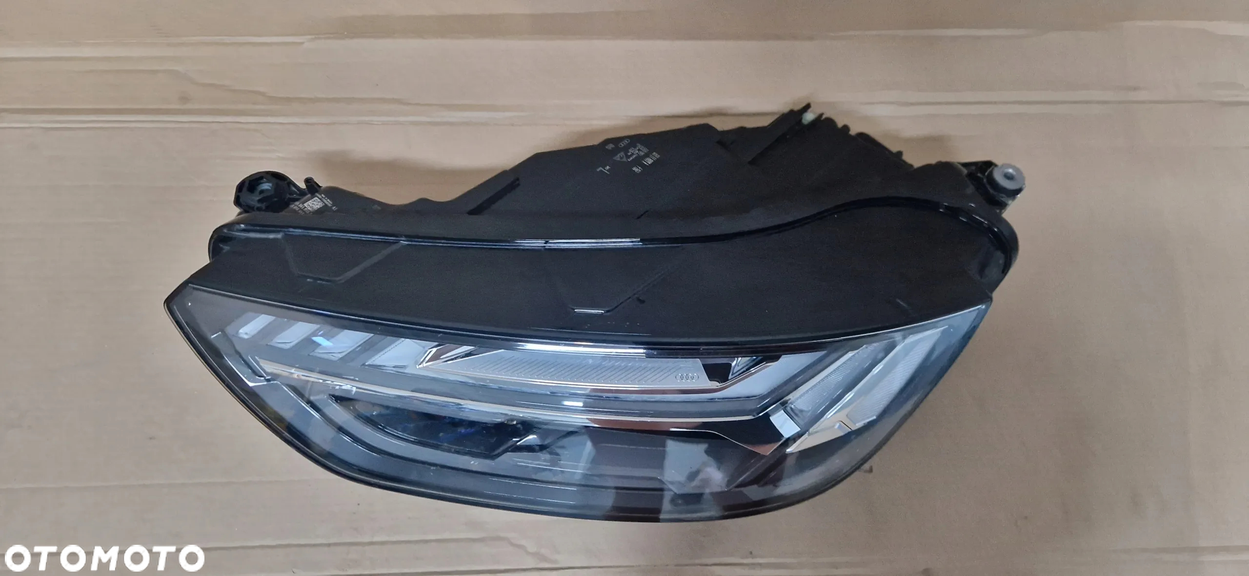 LAMPA AUDI Q5 80A941035E LIFT MATRIX LAMPA LEWA AUDI Q5 80A - 9