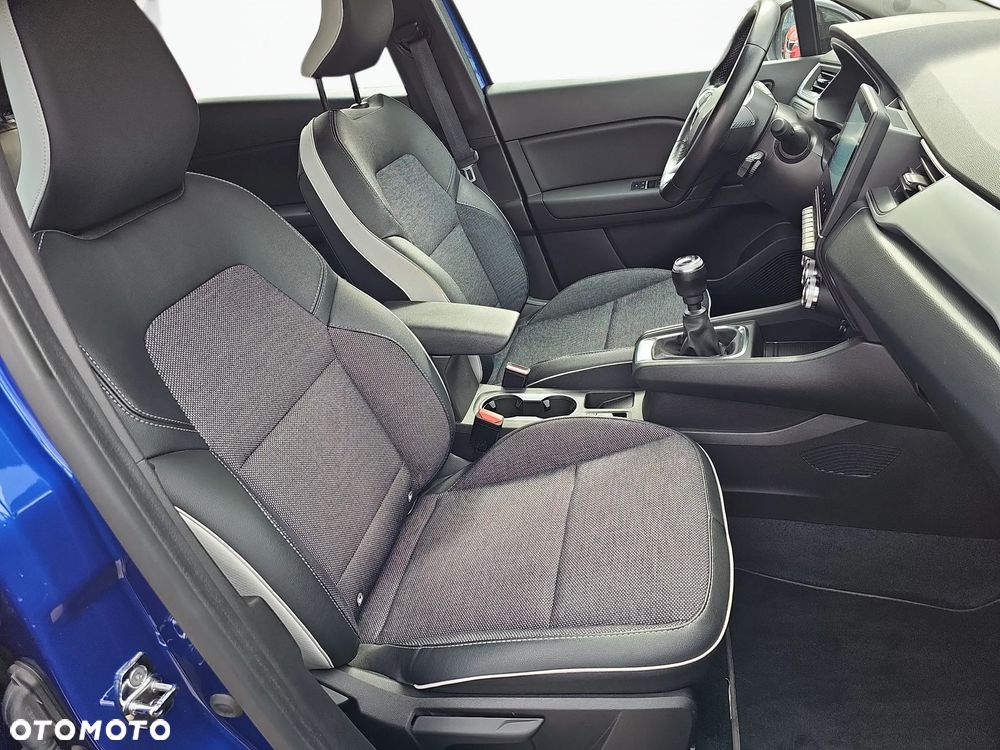Renault Captur 1.3 TCe mHEV Intens - 29