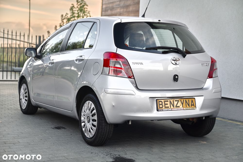 Toyota Yaris 1.33 VVT-i Sol - 17