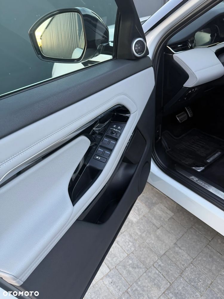 Land Rover Range Rover Evoque 2.0 D200 mHEV R-Dynamic SE - 9
