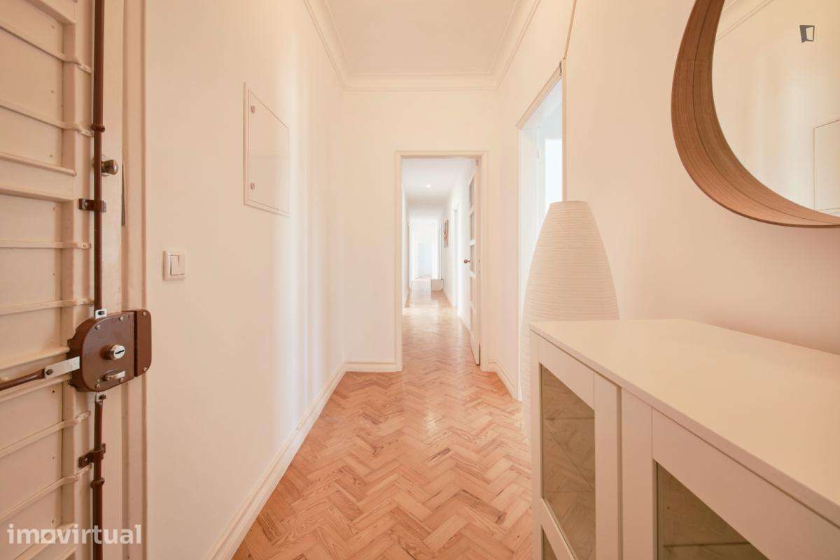 Quarto - localizado em Entrecampos Lisbon - Grande imagem: 3/10