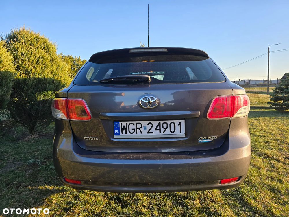 Toyota Avensis 2.0 D-4D Luna - 7