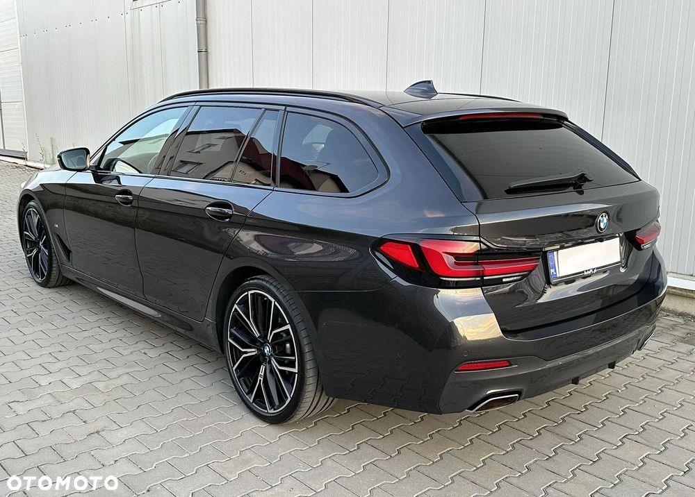 BMW Seria 5 530d xDrive M Sport Edition - 18