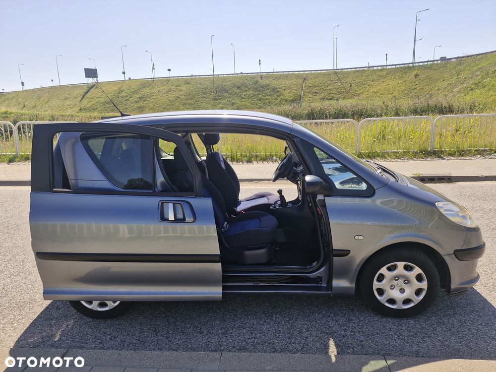 Peugeot 1007 - 3