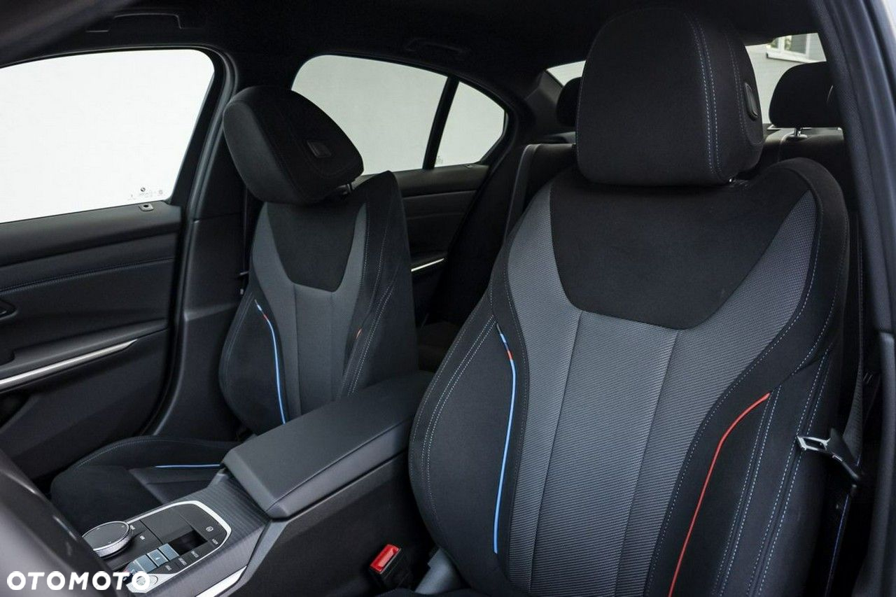 BMW Seria 3 - 16