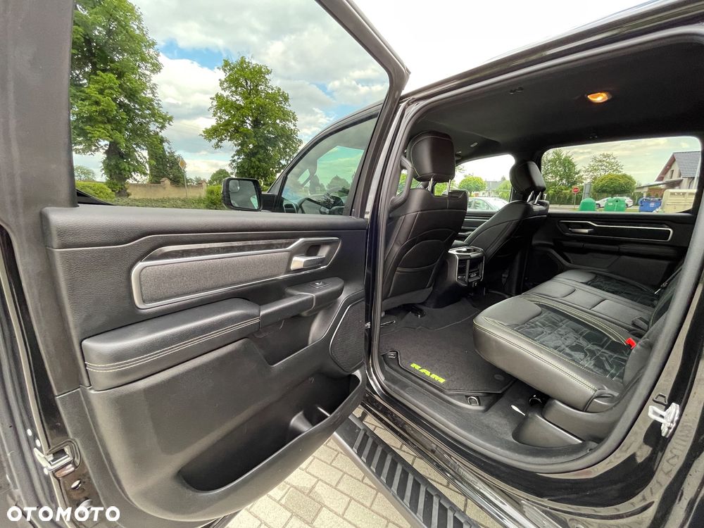 RAM 1500 5.7 Crew Cab Bighorn - 14