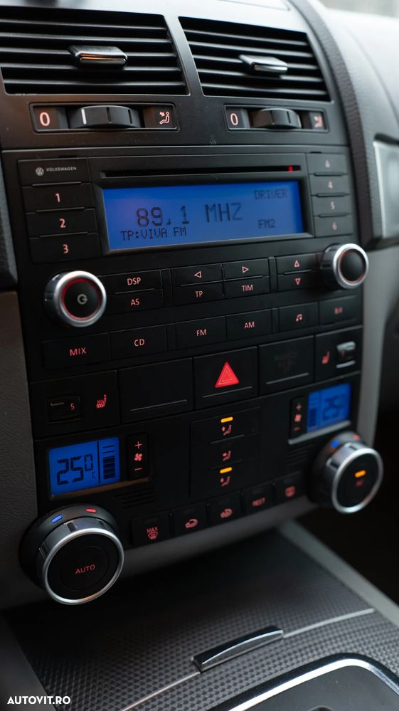 Volkswagen Touareg - 28