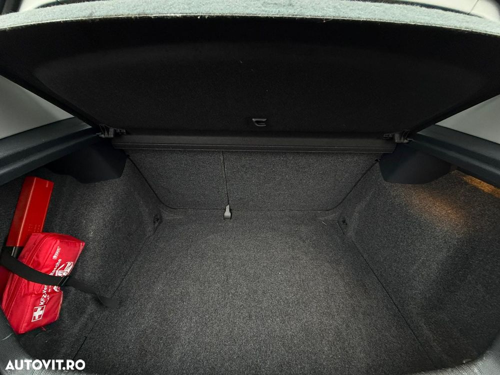 Volkswagen Golf 1.2 TSI BlueMotion Technology Comfortline - 19