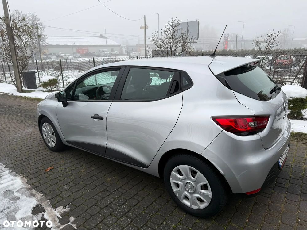 Renault Clio 1.2 16V Business - 8