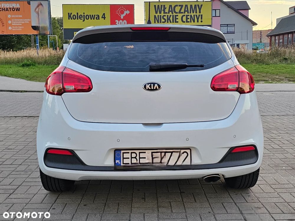 Kia Ceed 1.4 CVVT Fifa World Cup Edition - 12