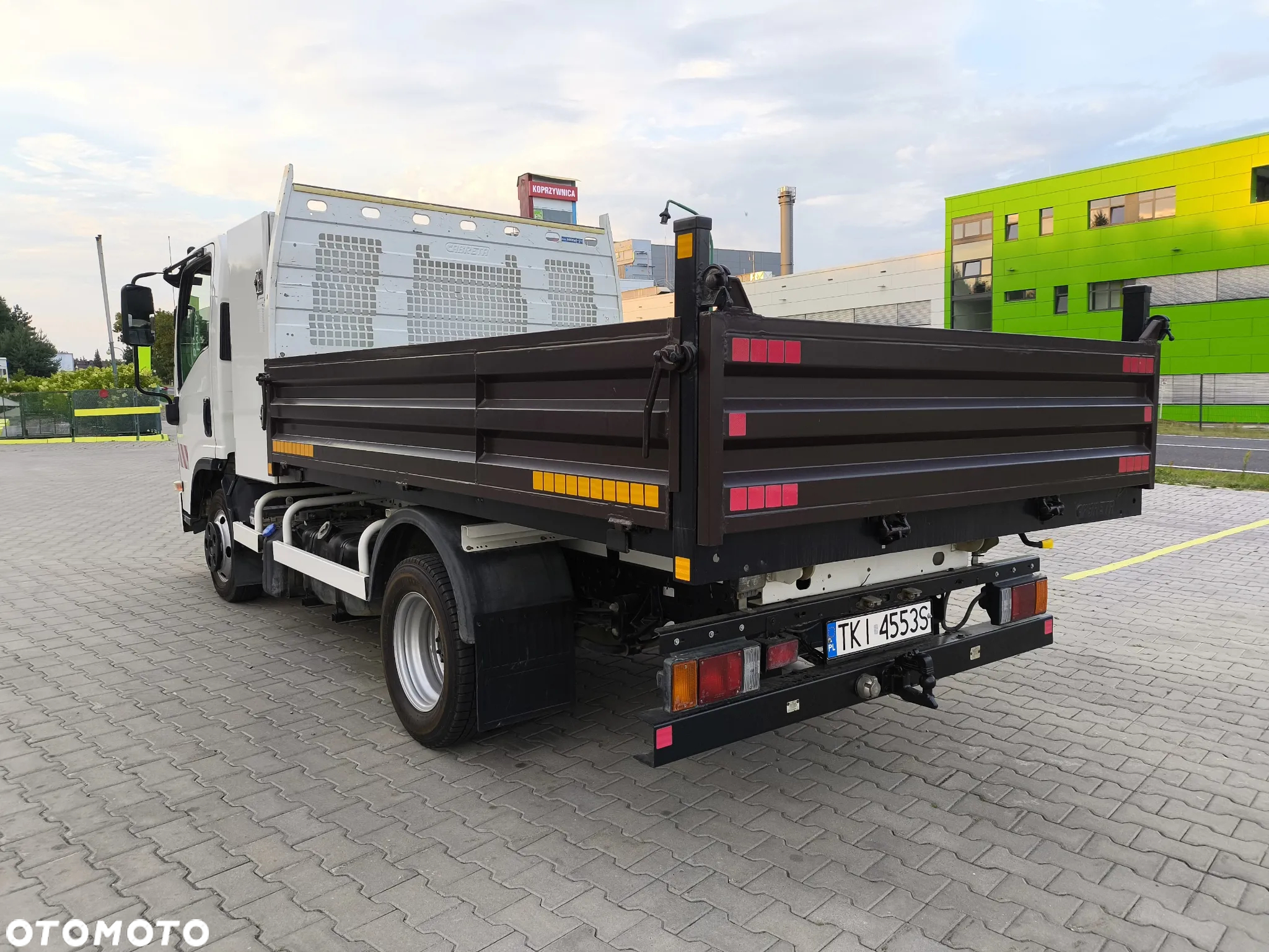 Isuzu N35 - 3