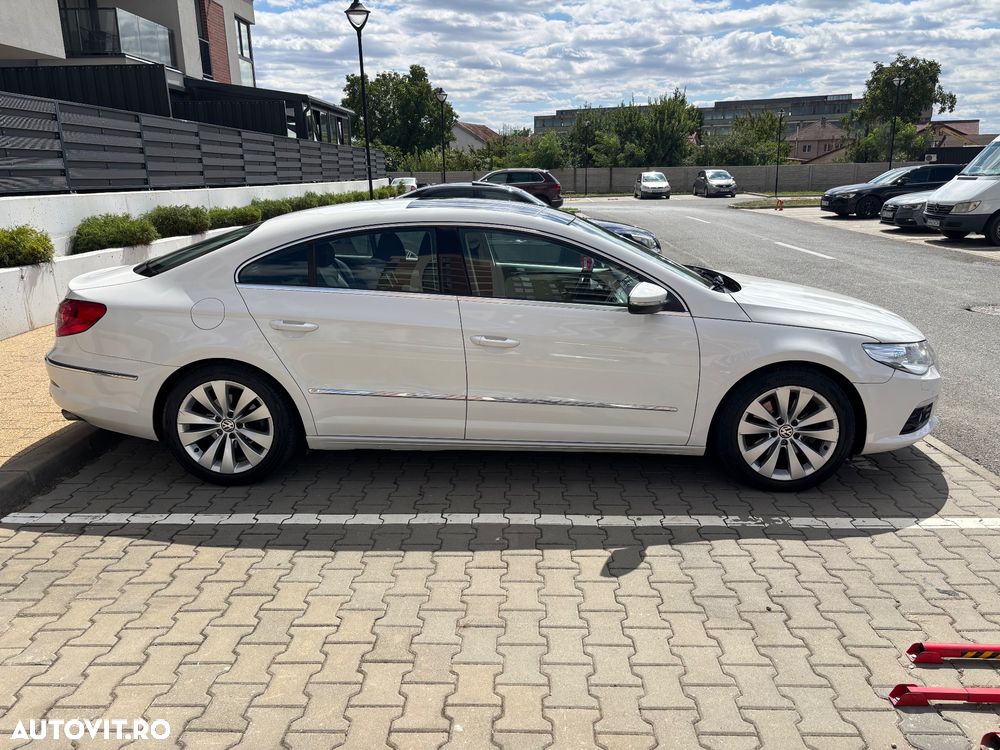 Volkswagen Passat - 11