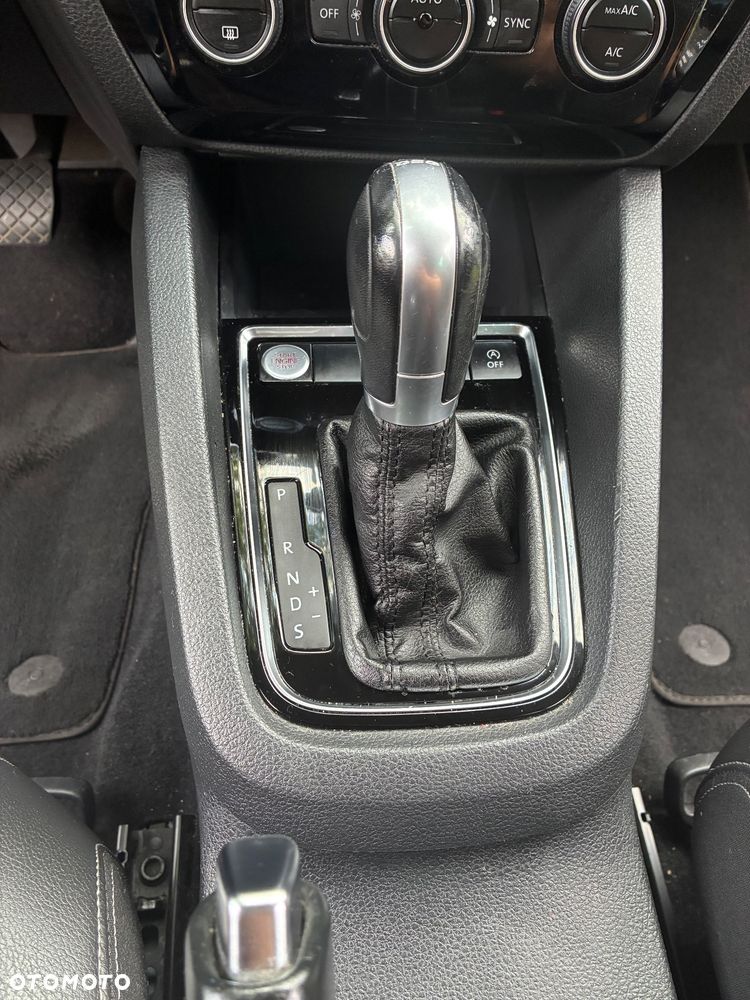 Volkswagen Jetta 1.4 TSI BMT Highline DSG - 16