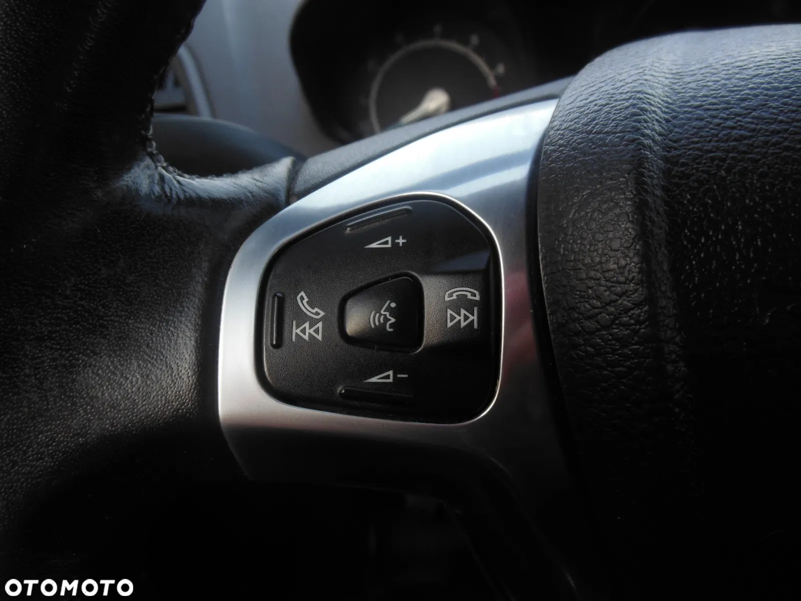 Ford EcoSport 1.0 EcoBoost TITANIUM - 14