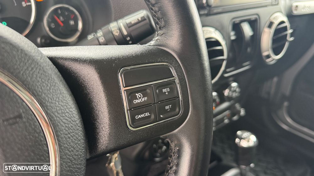 Jeep Wrangler - 28