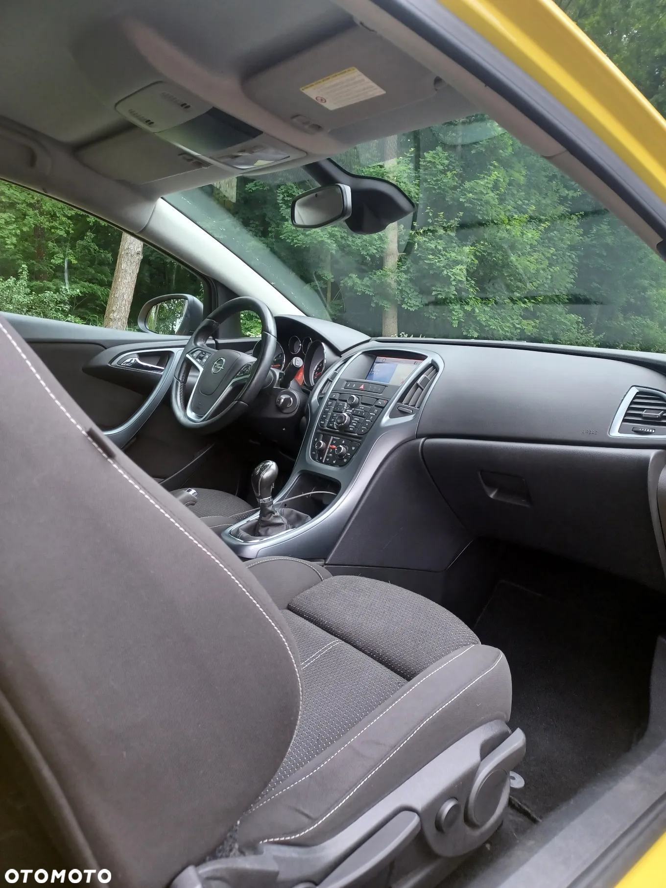 Opel Astra GTC 1.6 Turbo Innovation - 13