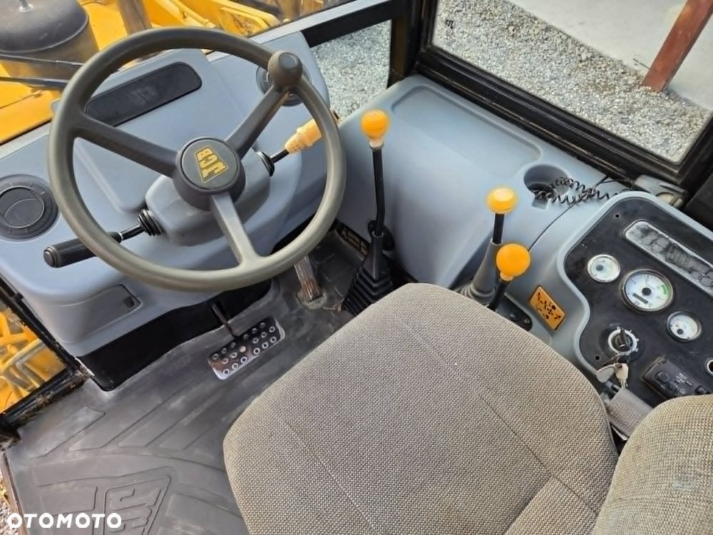 JCB 2CX - 14