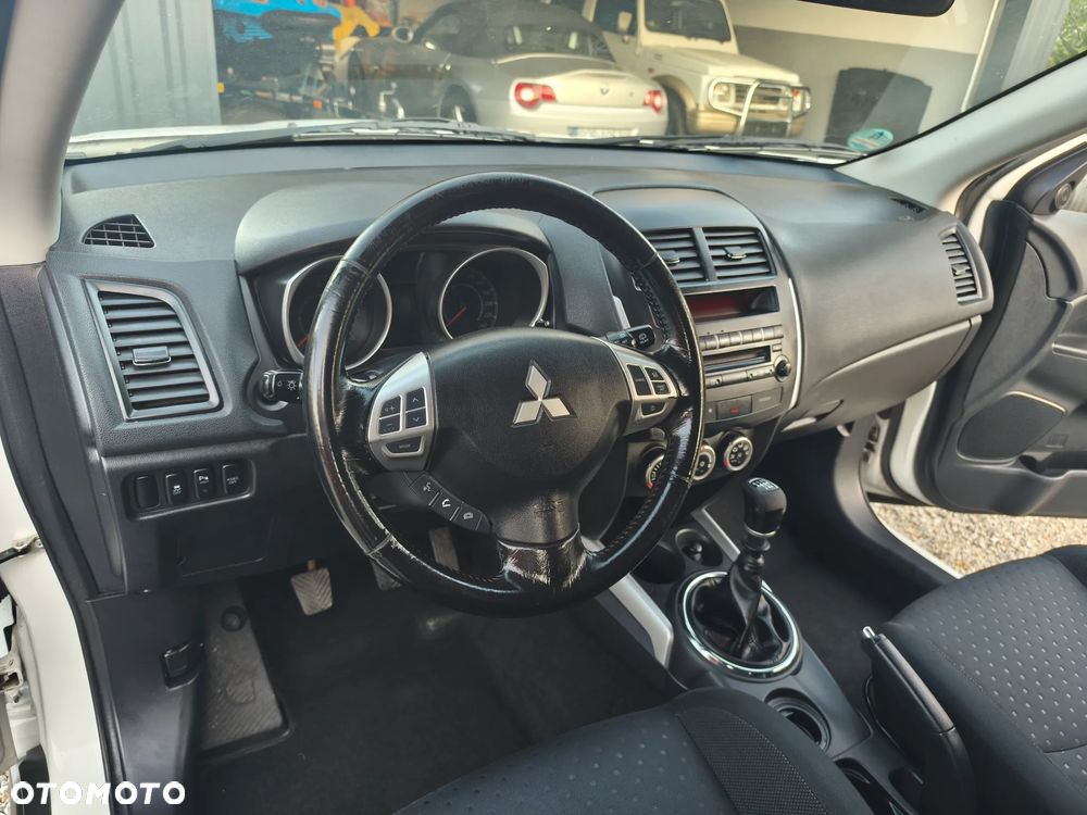 Mitsubishi ASX - 17