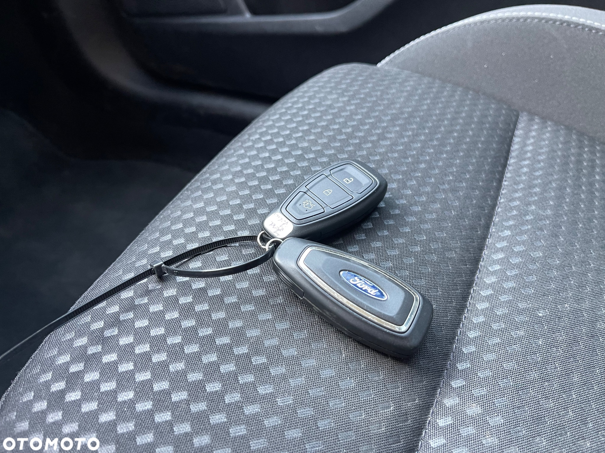 Ford Focus 1.0 EcoBoost mHEV Connected - 24
