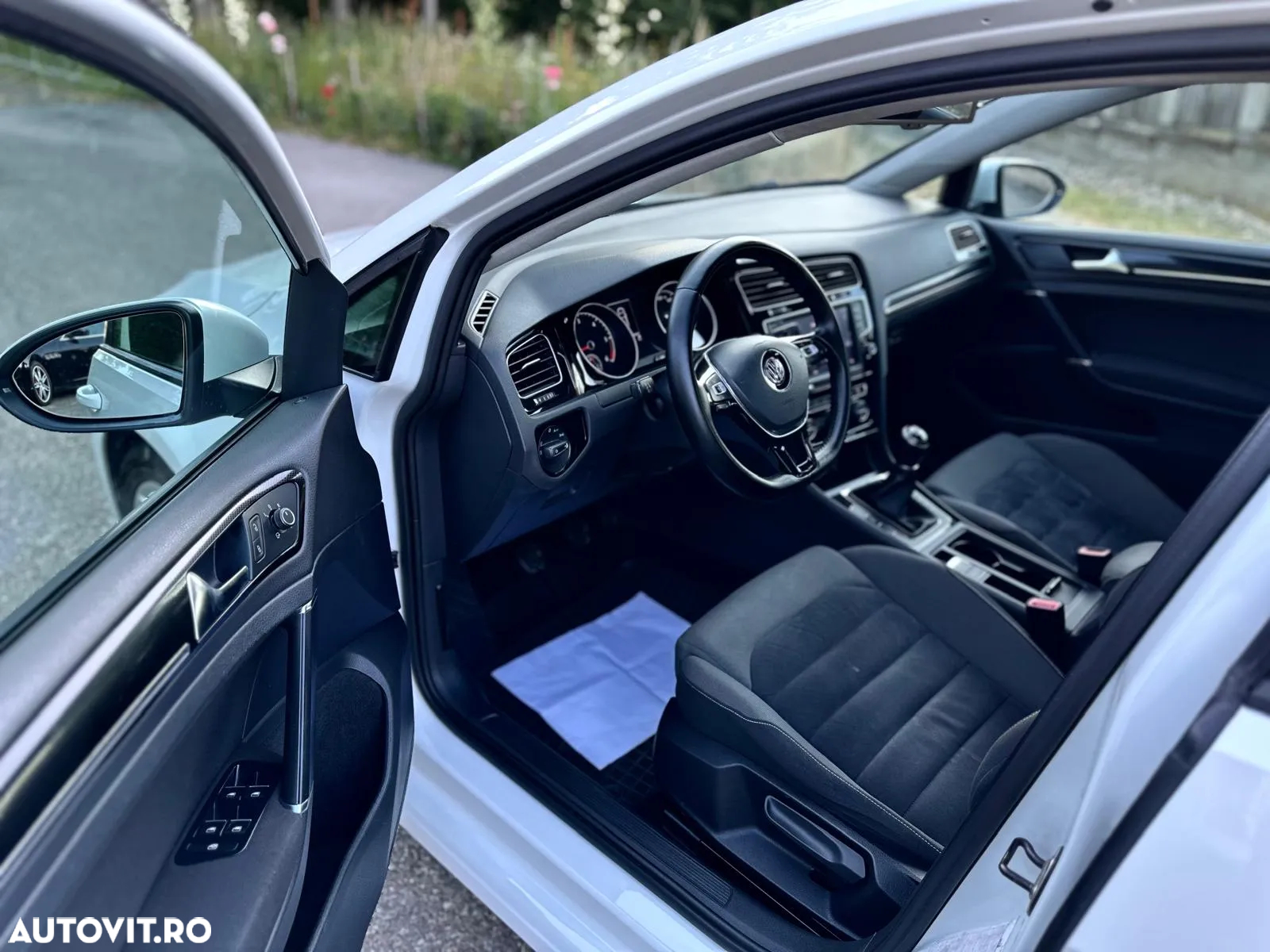 Volkswagen Golf 2.0 TDI (BlueMotion Technology) Highline - 4