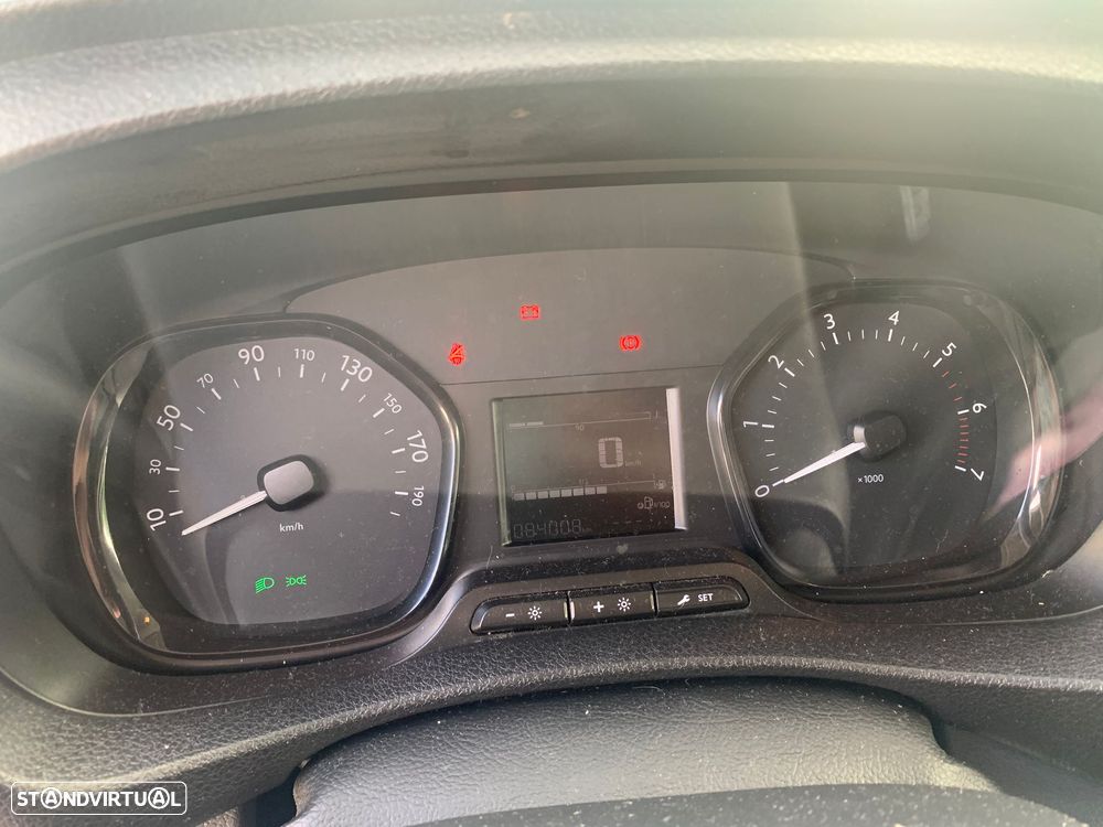 Opel Vivaro - 13