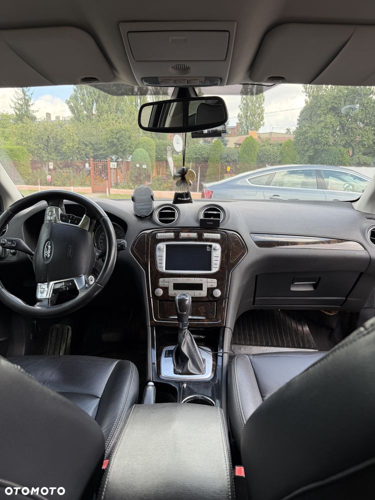 Ford Mondeo 2.0 TDCi Ghia - 24