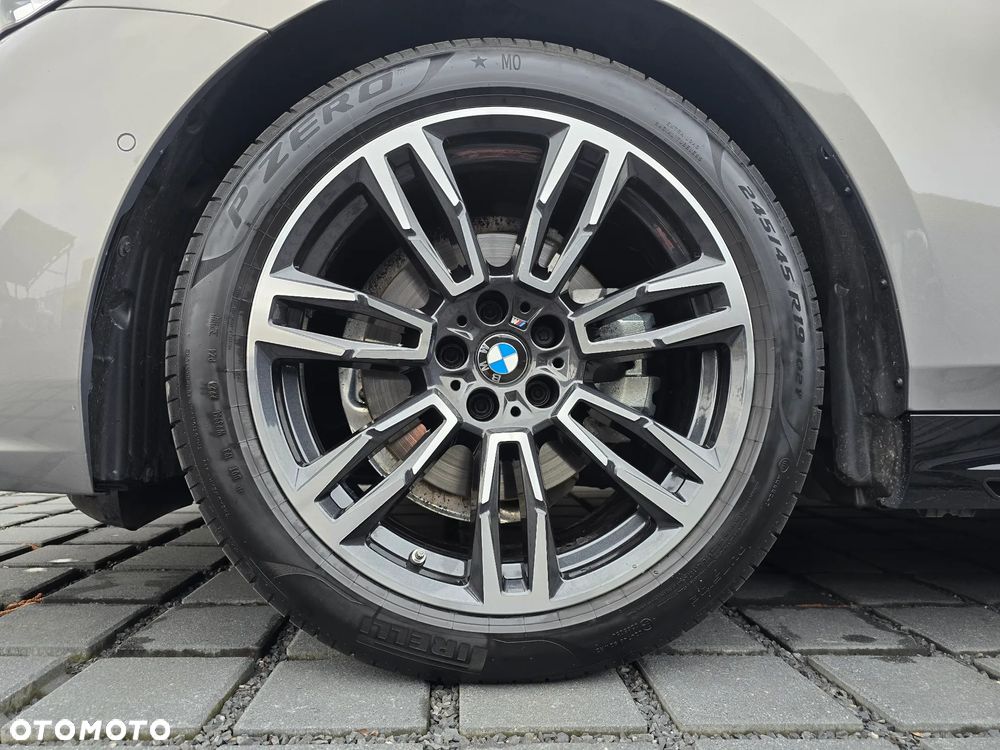 BMW Seria 5 520d xDrive - 5