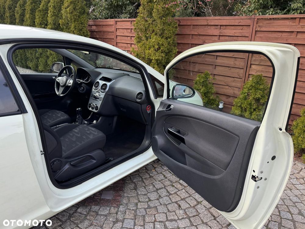 Opel Corsa 1.4 16V Edition - 15