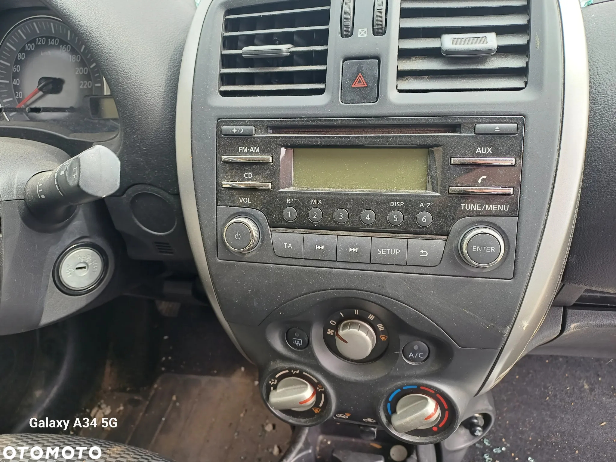 Nissan Micra - 10