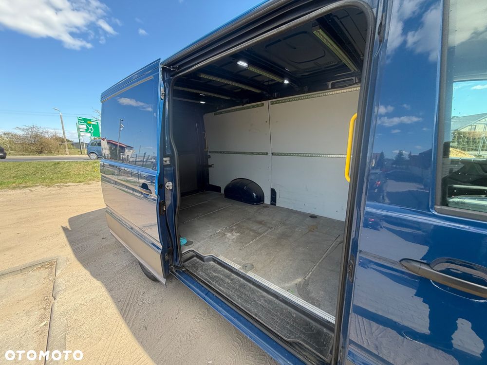 Volkswagen Crafter - 14