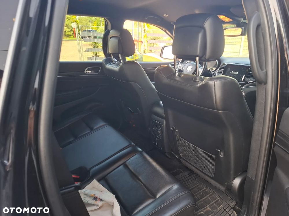 Jeep Grand Cherokee - 8