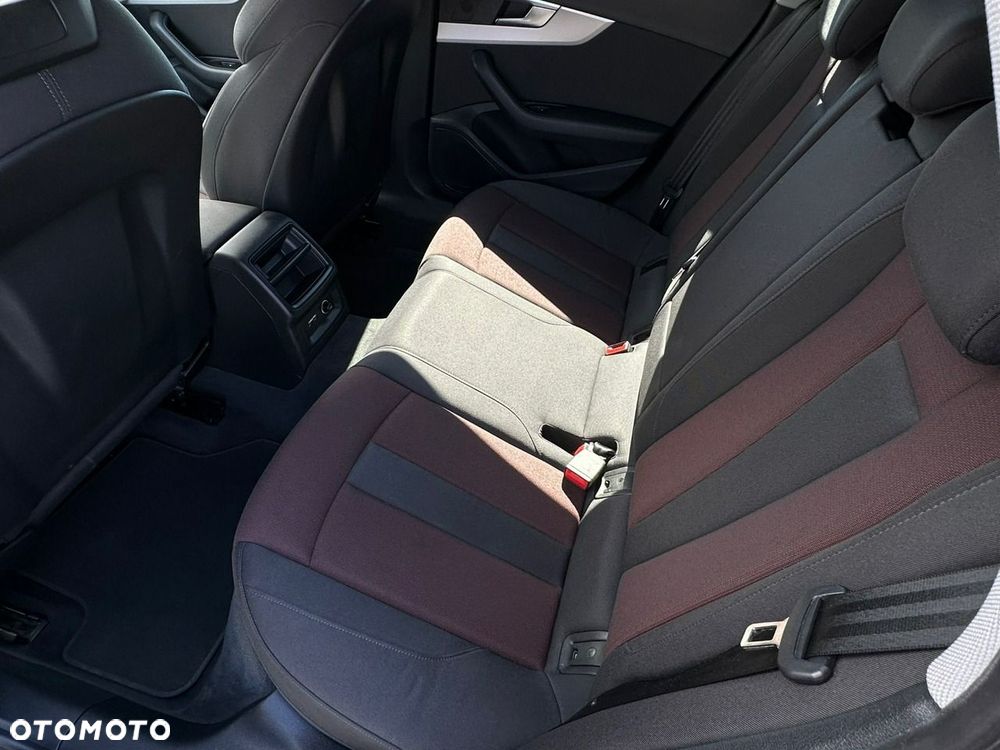 Audi A4 Avant 40 TFSI mHEV S tronic - 16