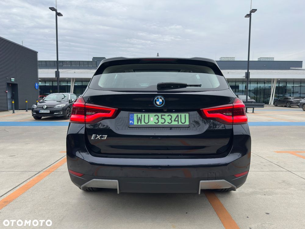 BMW iX3 - 9