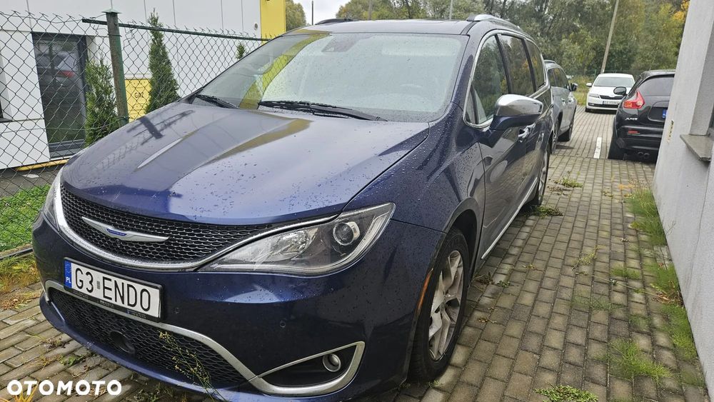 Chrysler Pacifica - 9