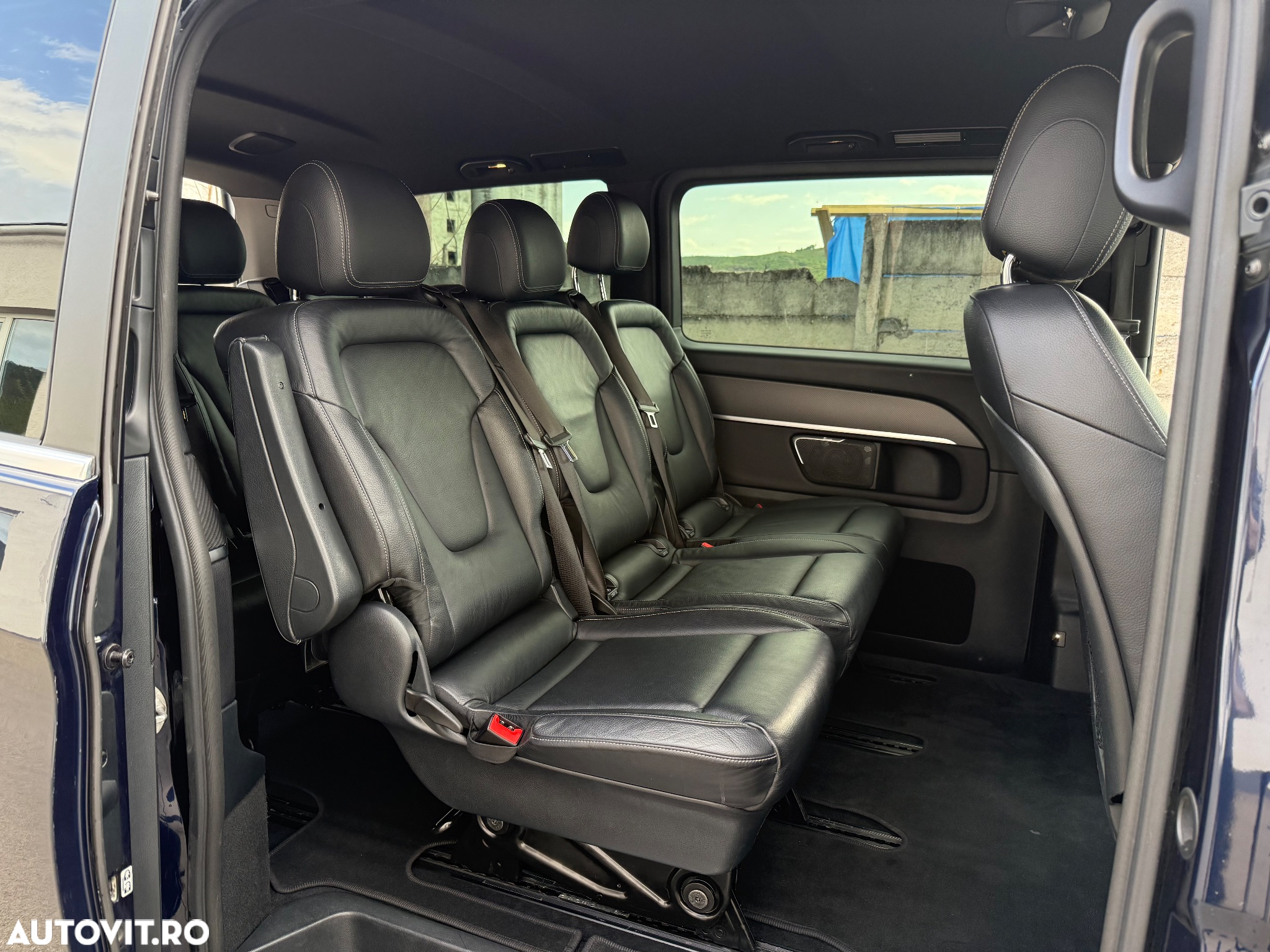 Mercedes-Benz V 250 (BlueTEC) d lang 4Matic 7G-TRONIC Avantgarde Edition - 25